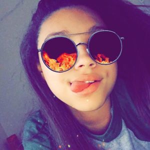 Meet your Posher, Briana